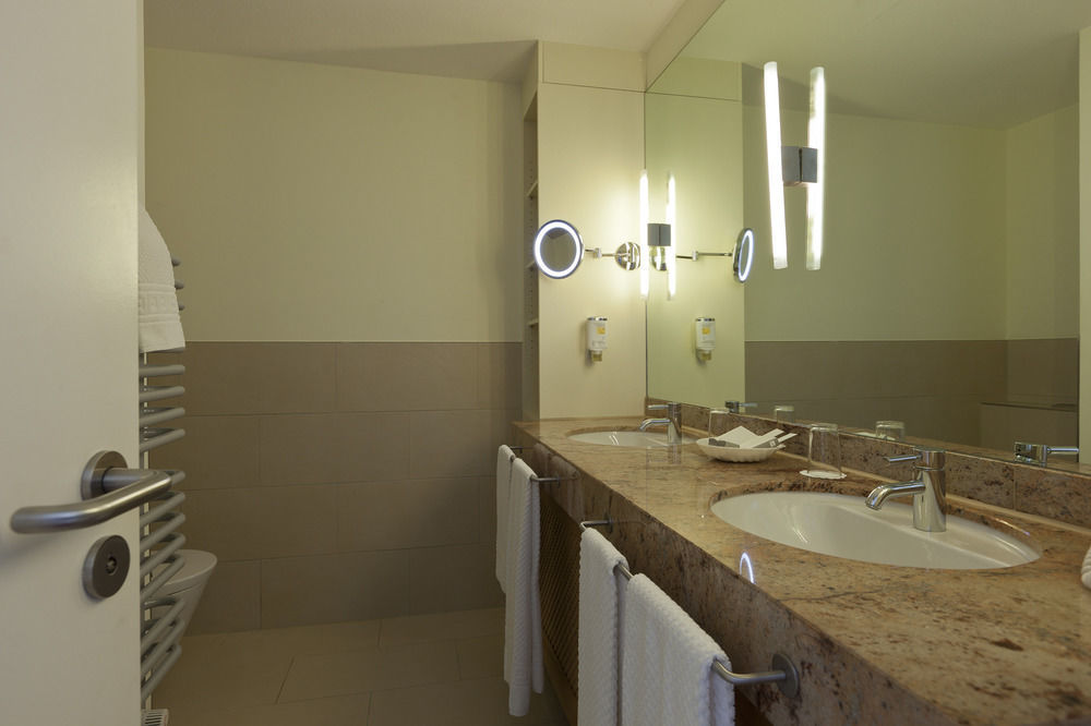 Michels Strandhotel Germania นอร์เดอร์ไน ภายนอก รูปภาพ